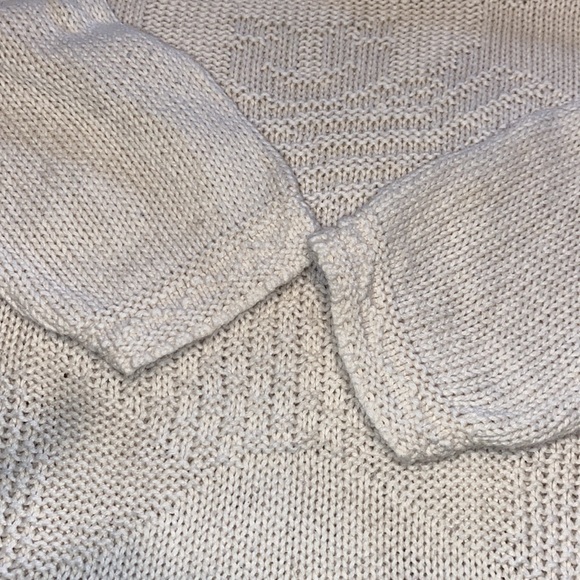 3/$30 Vintage Teddy Bear Knitted Sweater - Picture 7 of 10